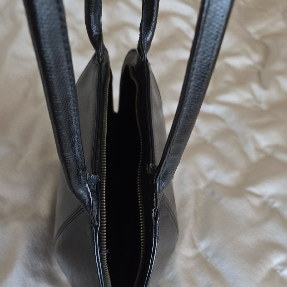 MCM Black Leather Shoulder Bag - Picture 6 of 16